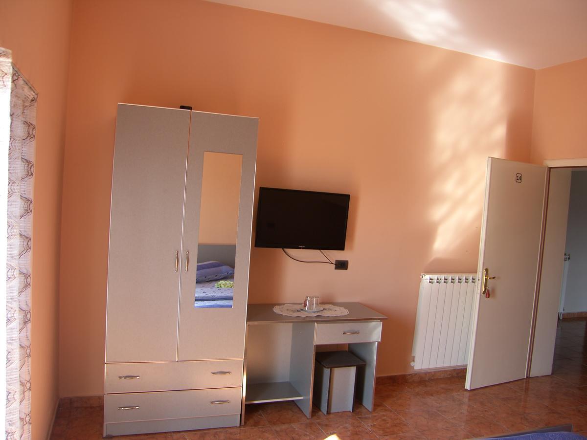 Shkodra Hotel 外观 照片