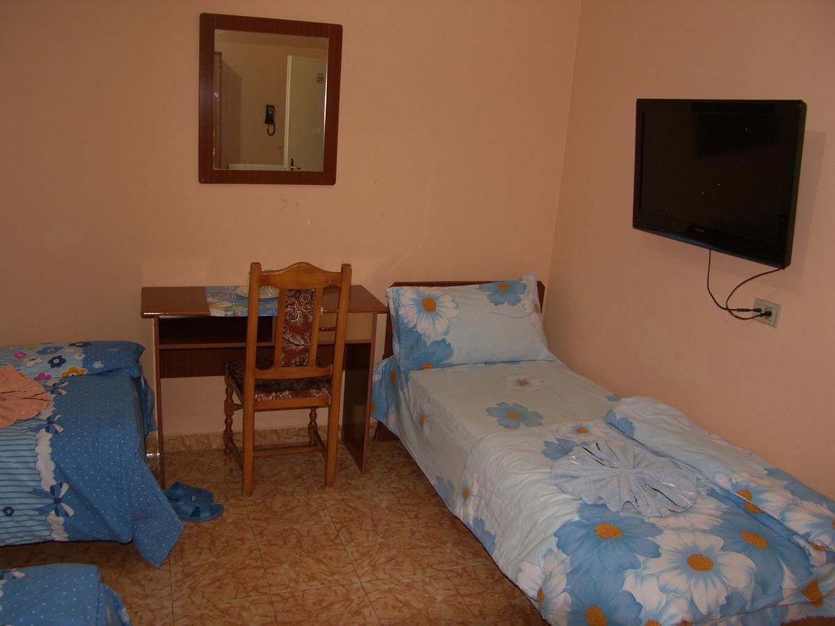 Shkodra Hotel 外观 照片