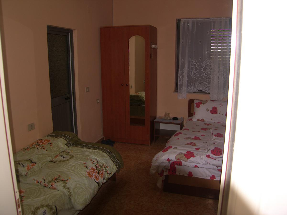 Shkodra Hotel 外观 照片