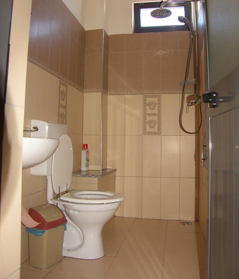 Shkodra Hotel 外观 照片