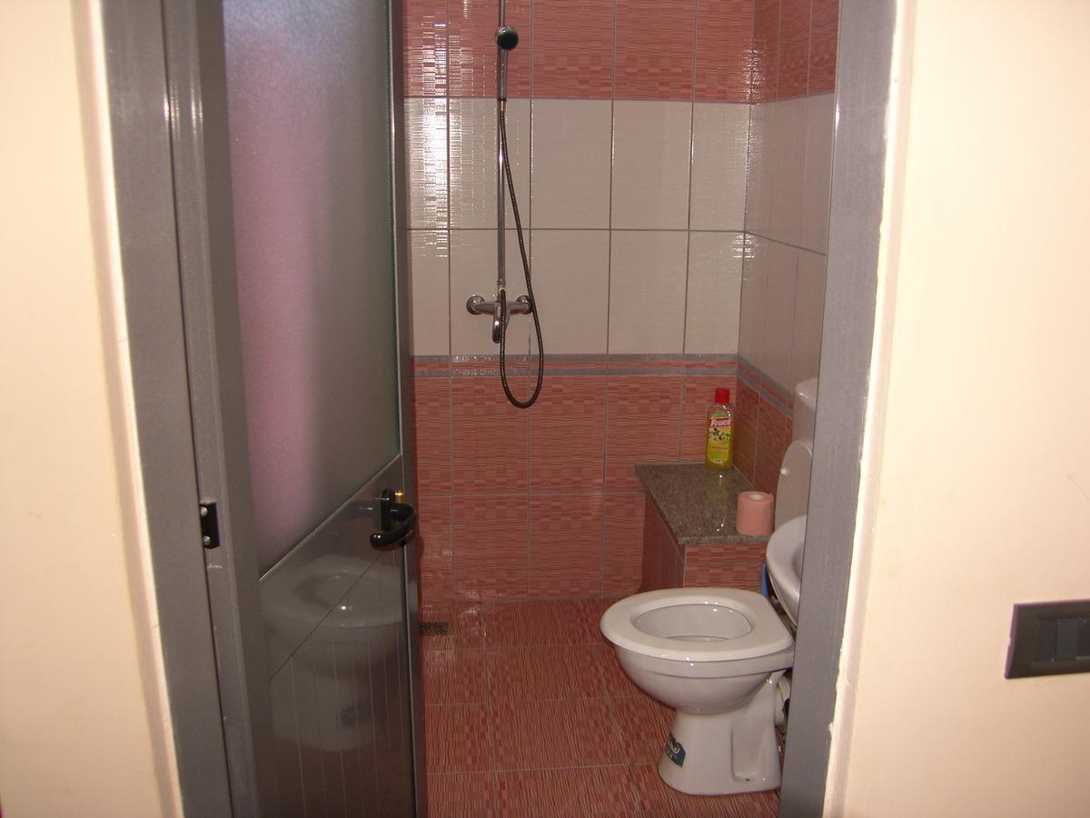 Shkodra Hotel 外观 照片