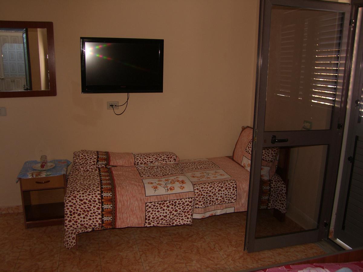 Shkodra Hotel 外观 照片